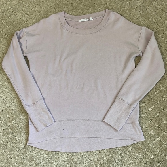 Athleta Tops - Athleta sweatshirt
